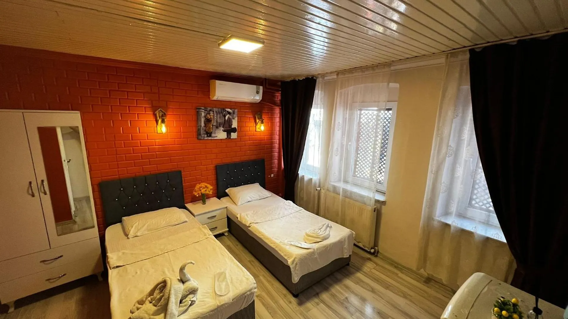 איסטמבול Taksim Bricktown Suite 0*,